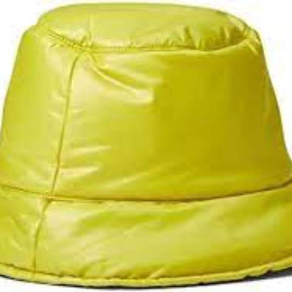 UGG Quilted Logo Bucket Hat - Picture 3 of 9